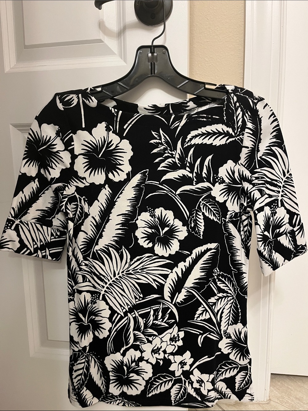 NWT Ralph Lauren Black & White Tropical Top